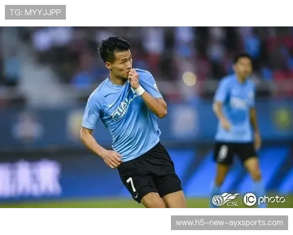 大连英博林良铭中路策动快速反击