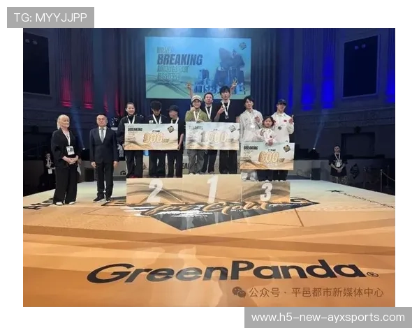 赛场内外：球员在粉丝中的人气与影响力，赛场内外英文